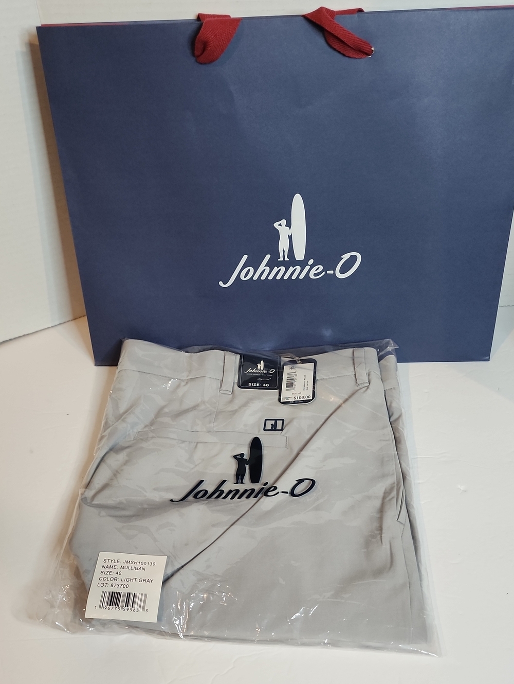 Johnnie O Mulligan Performance Shorts NWT Size 40